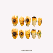Sunbeam Petals press-on nails by Handora