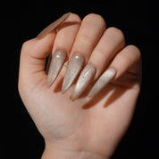 Sundrop cat eye nail design – handmade press-on nails by Handora