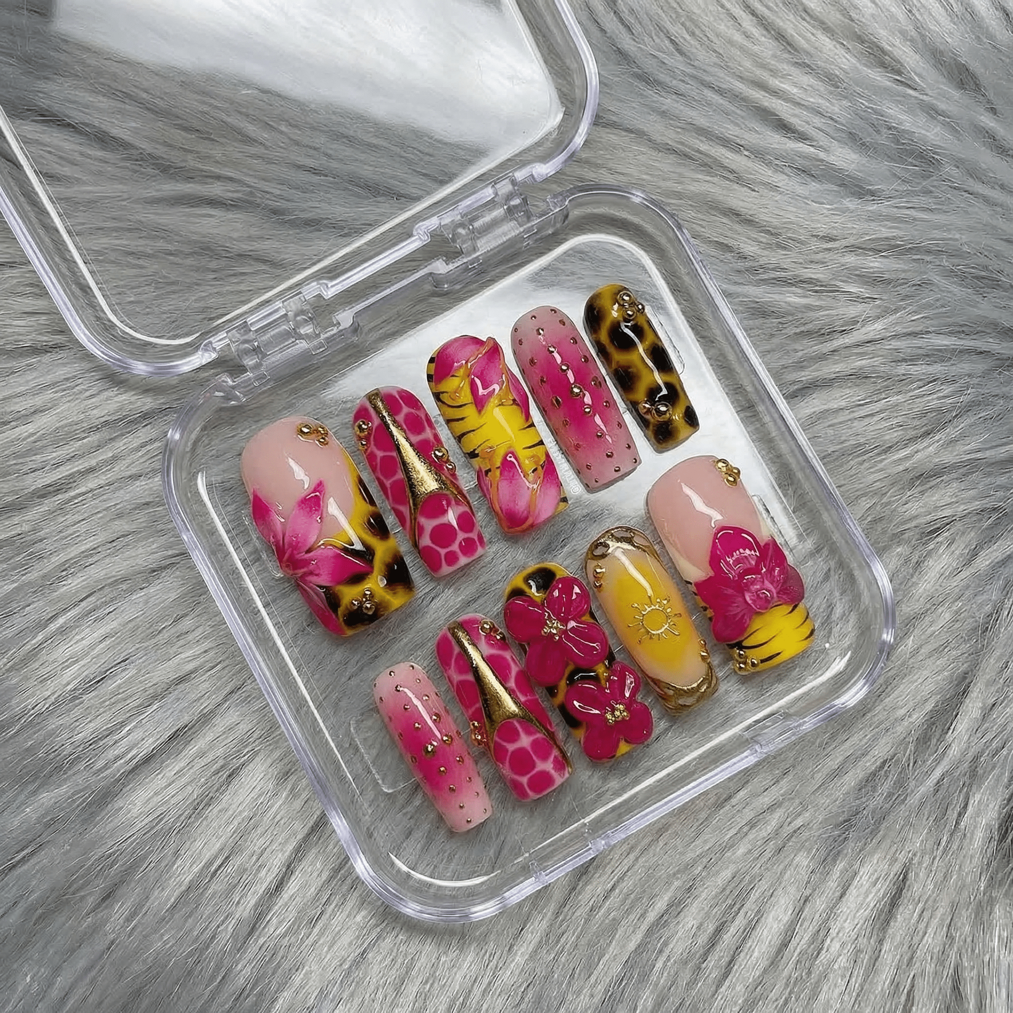 Sunset Safari salon-quality handmade press-on nails by Handora