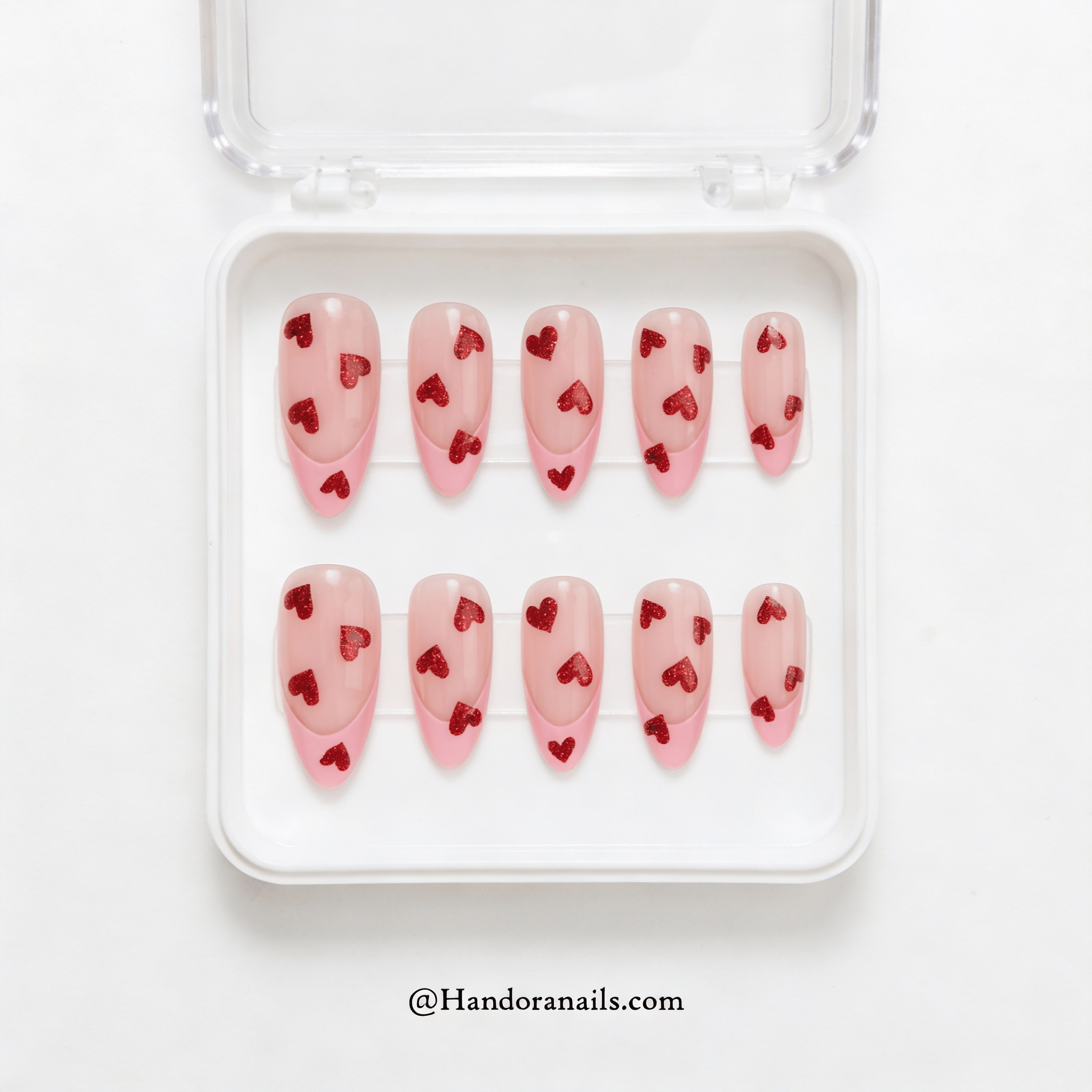 Sweet Glimmer almond press-on nails – design close-up by Handora