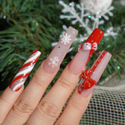 Sweet Noel press-on nails – hand-painted reusable gel set by Handora