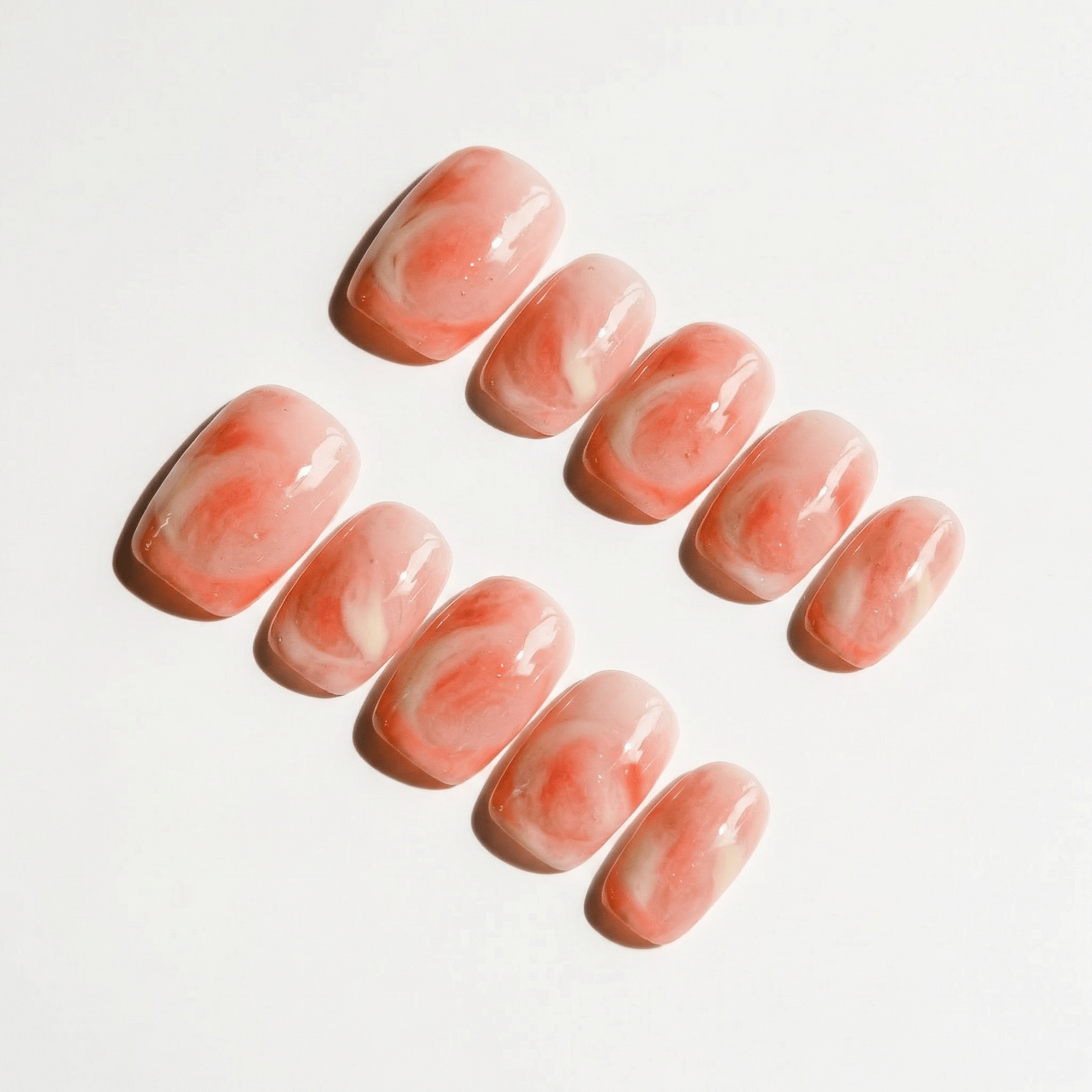 Sweet Peachy press-on nails – hand-painted reusable gel set by Handora