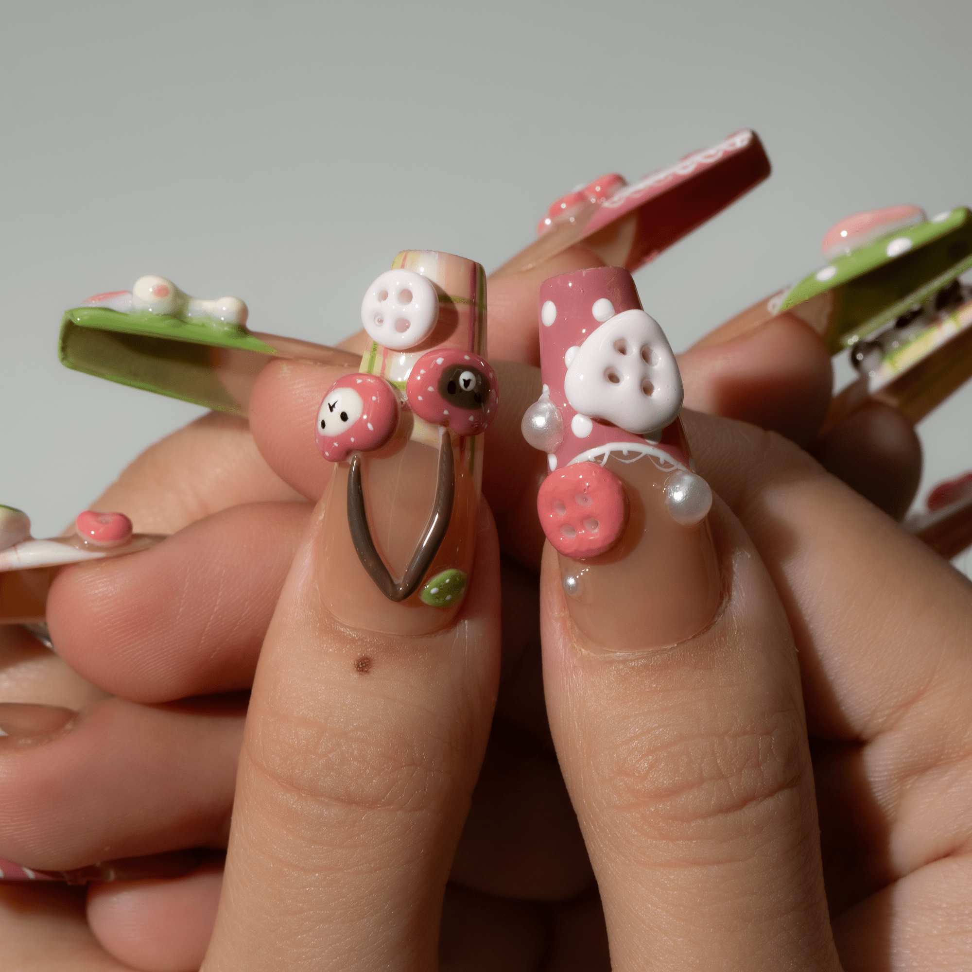 Sweet Picnic press-on nails – design close-up by Handora