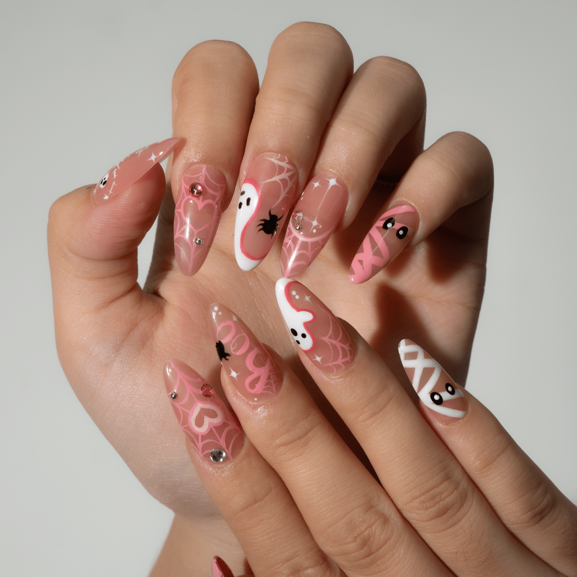 Sweet Spooky press-on nails – hand-painted reusable gel set by Handora