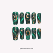 Taurus Bloom full press-on nail set – sizes XS–L by Handora
