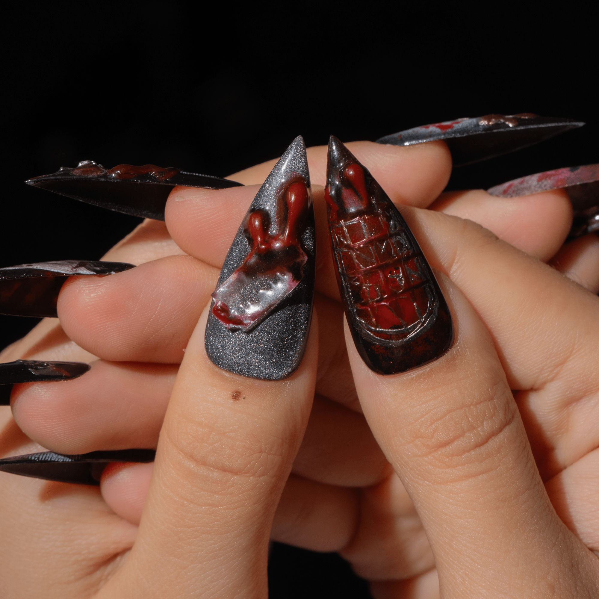 The Murders in the Rue Morgue press-on nails – hand-painted reusable gel set by Handora