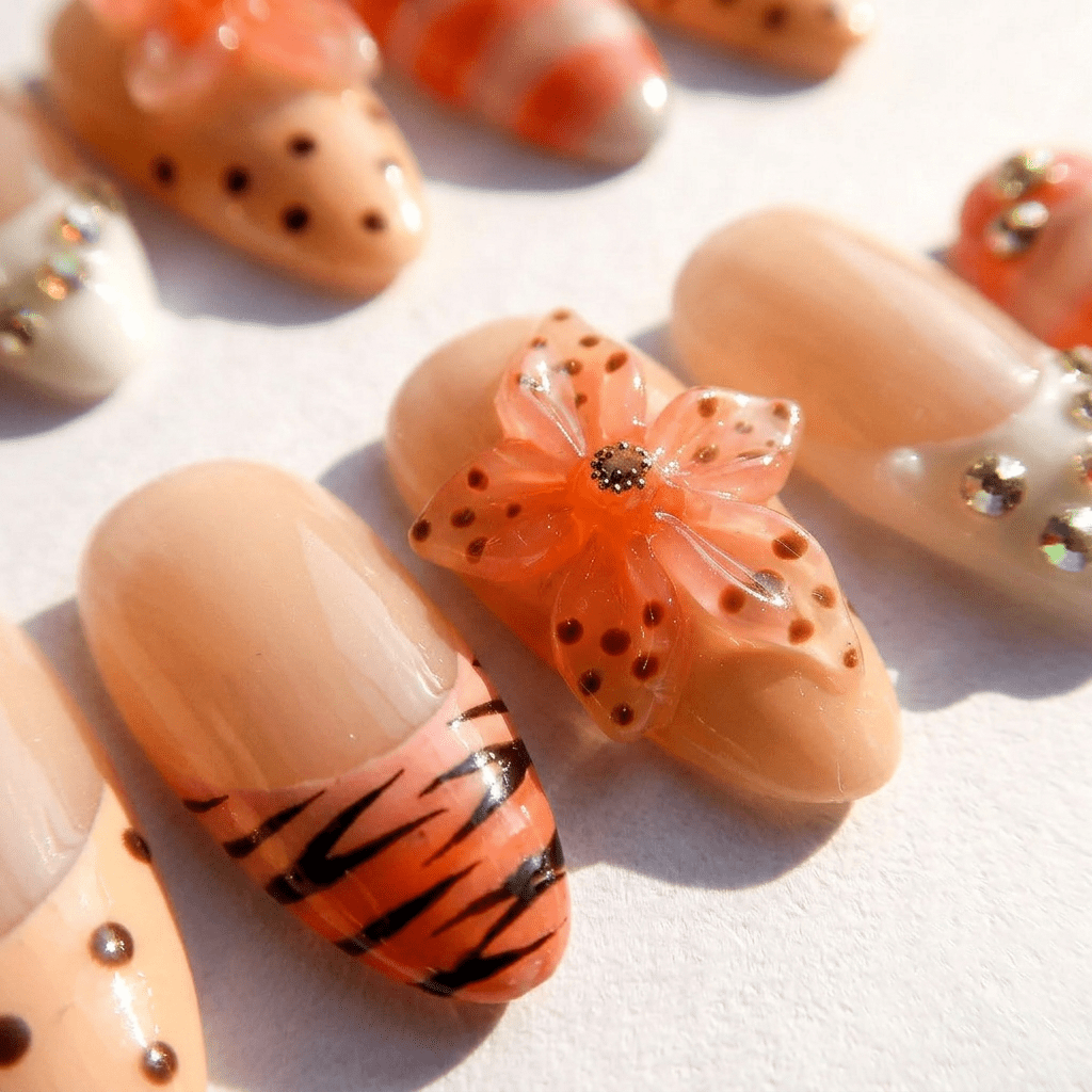 Tiger Blossom full press-on nail set – sizes XS–L by Handora