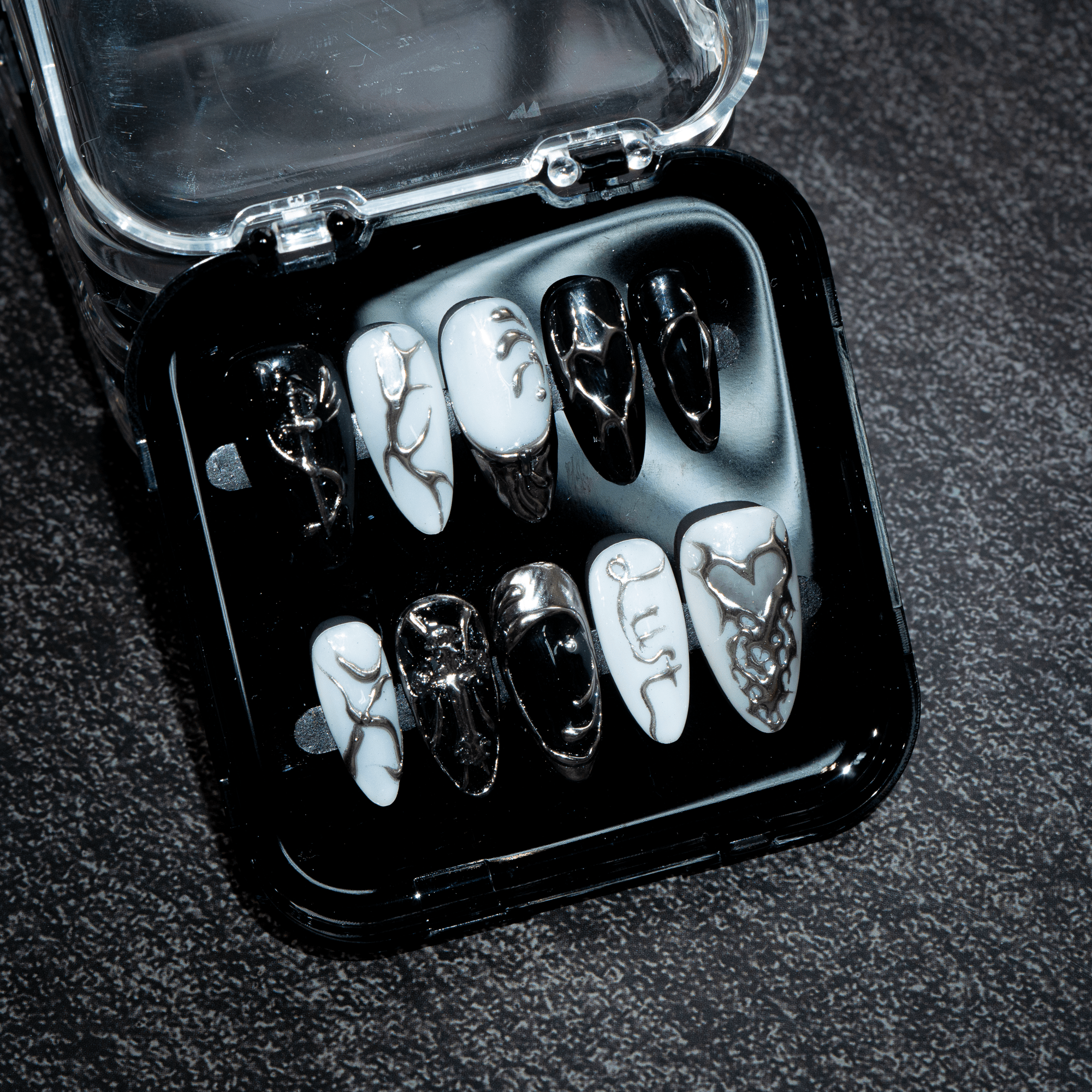 Vampire Chrome press-on nails by Handora