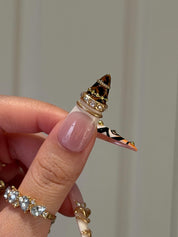 Wild Amber almond press-on nails – design close-up by Handora