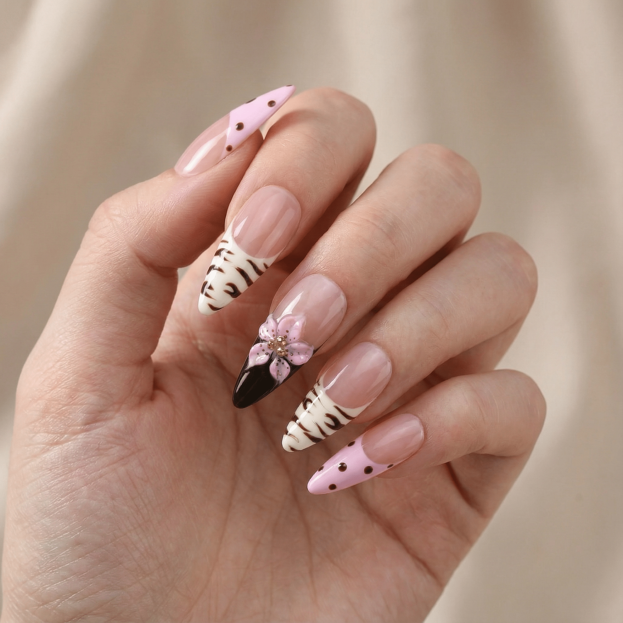 Wild Blossom press-on nails – hand-painted reusable gel set by Handora