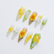 Yellow Daffodil floral nail design – handmade press-on nails by Handora